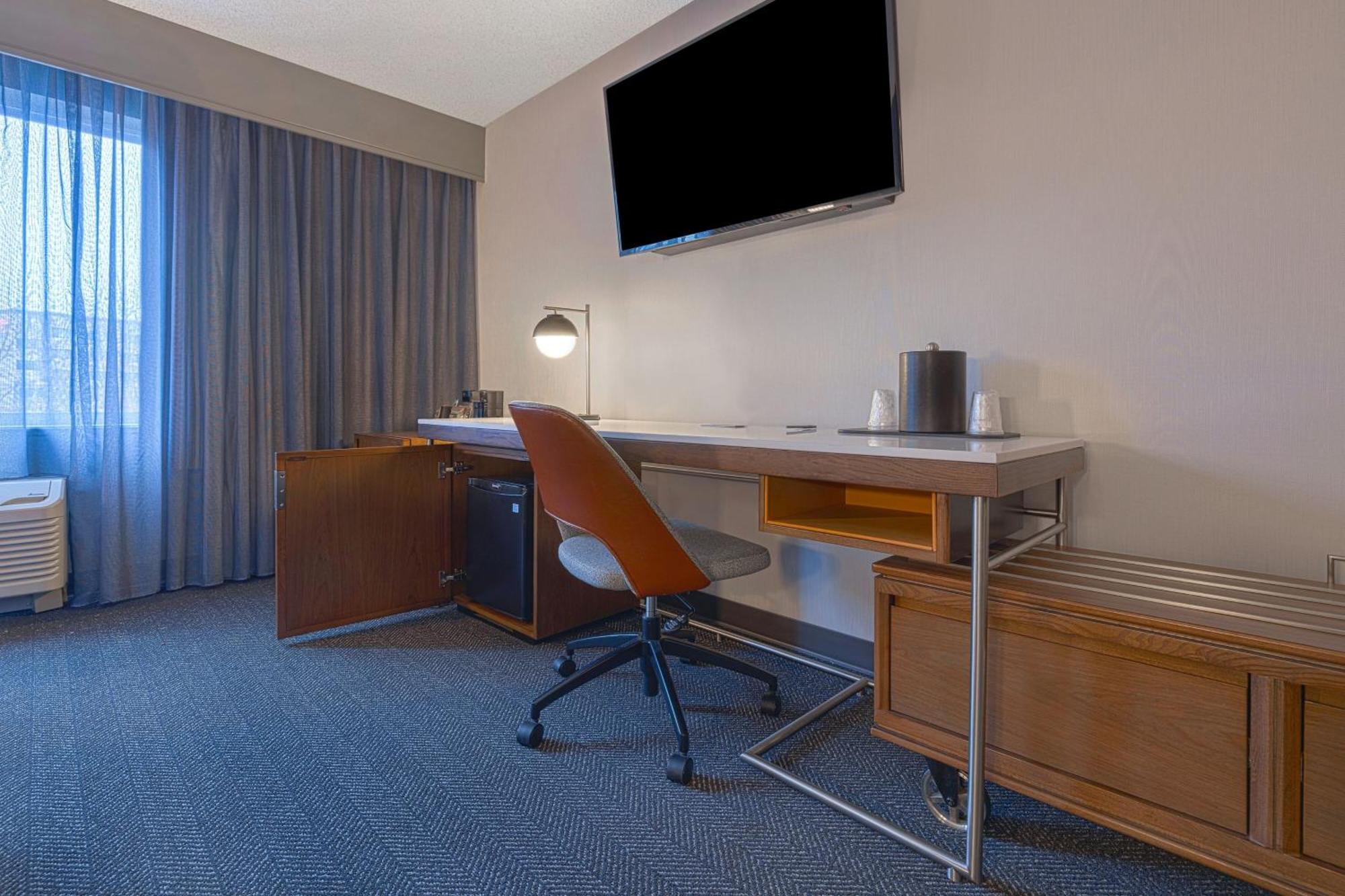 Courtyard By Marriott Portland Southeast/Clackamas Extérieur photo