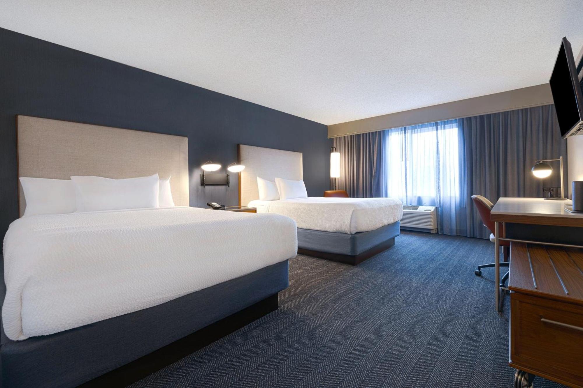 Courtyard By Marriott Portland Southeast/Clackamas Extérieur photo